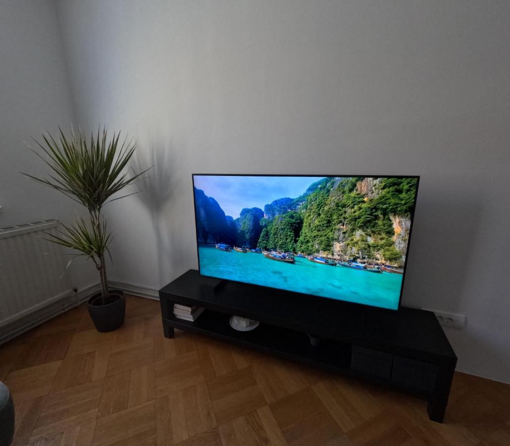 Vienna: Cozy 2-Room Apt. Εξωτερικό φωτογραφία