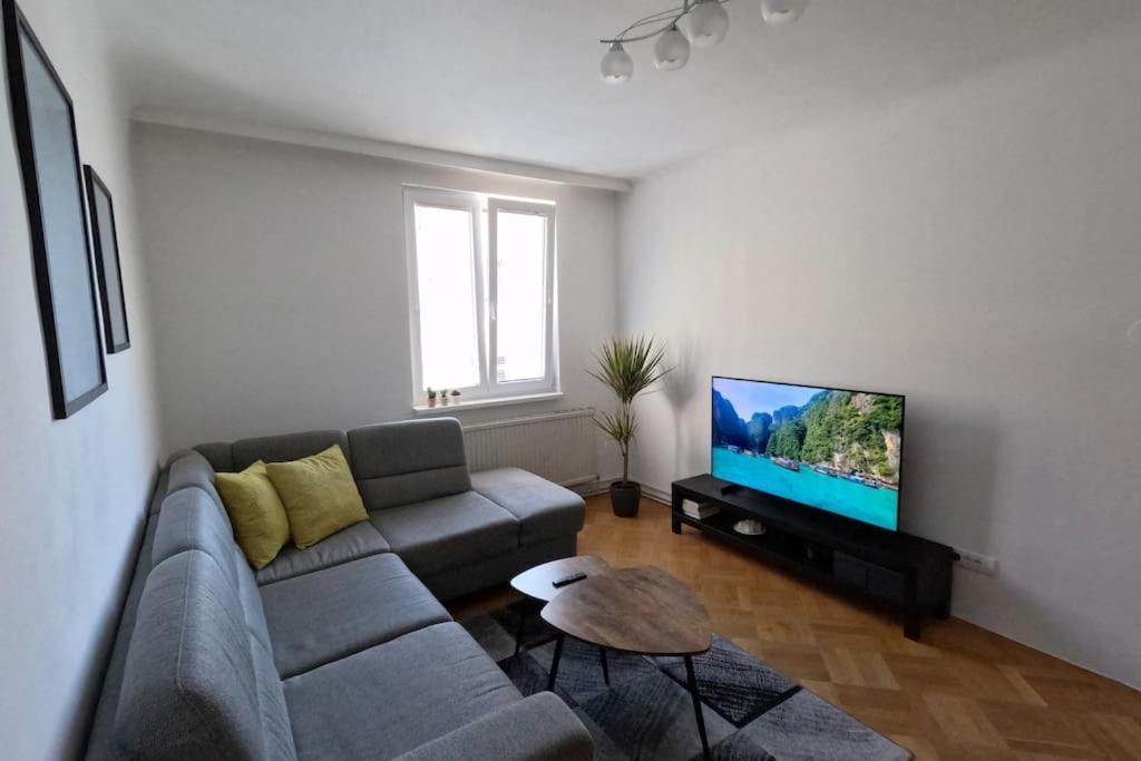 Vienna: Cozy 2-Room Apt. Εξωτερικό φωτογραφία