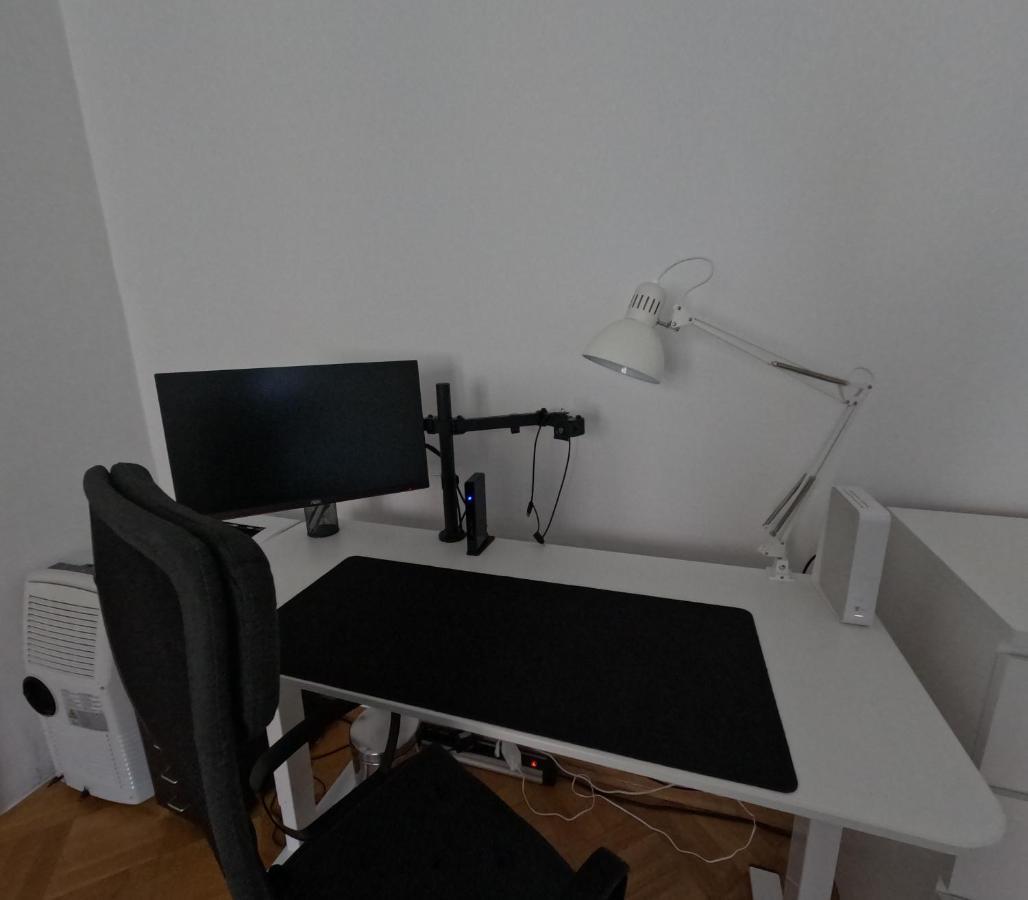 Vienna: Cozy 2-Room Apt. Εξωτερικό φωτογραφία
