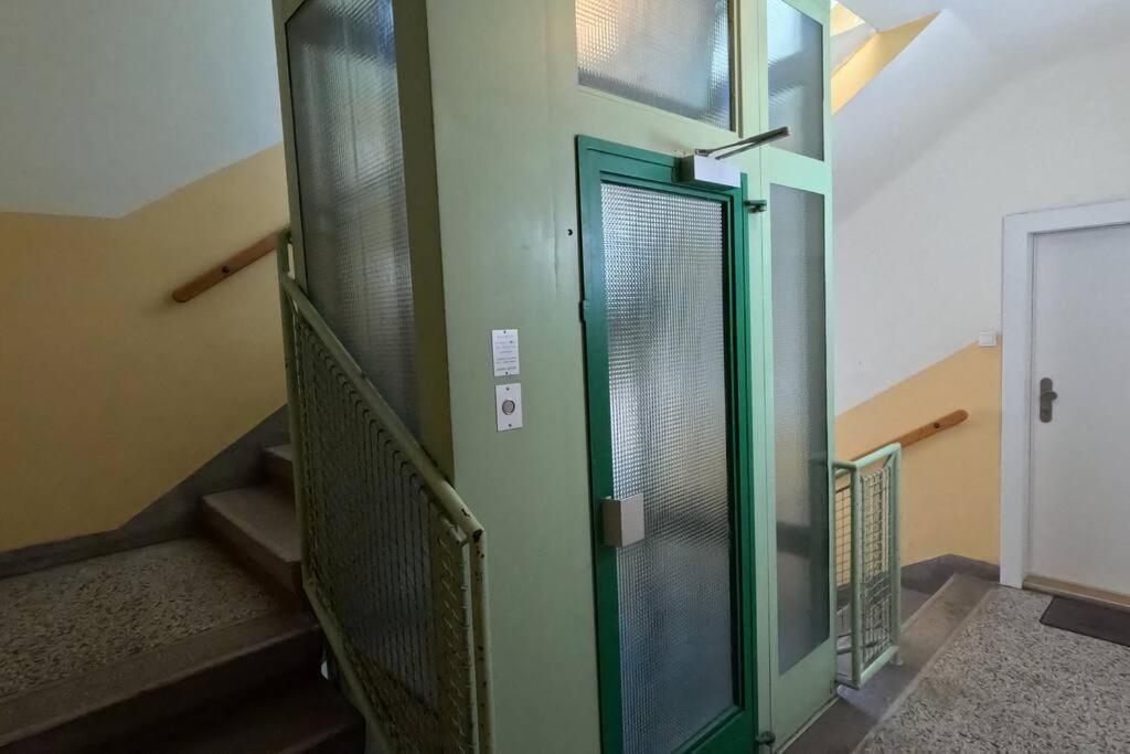 Vienna: Cozy 2-Room Apt. Εξωτερικό φωτογραφία